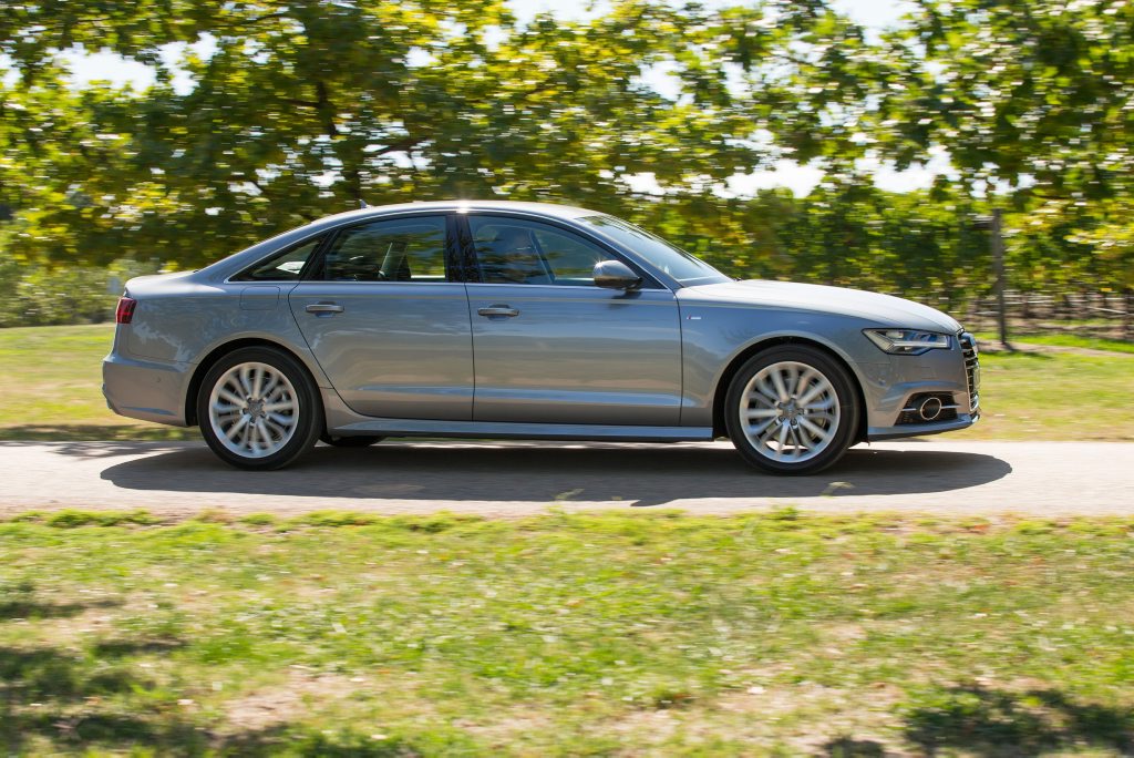 GRACE AND PACE: 160kW and 500Nm from the 3.0-litre V6 turbo diesel returns an excellent 5.1-litres/100km GRACE AND PACE: 160kW and 500Nm from the 3.0-litre V6 turbo diesel returns an excellent 5.1-litres/100km